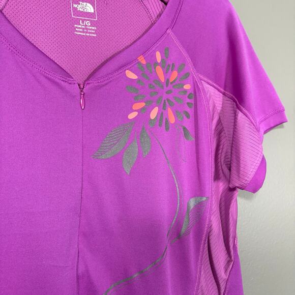 The North Face Women's Purple Activewear Cycling Shirt - Size Large - Pockets - Picture 3 of 8